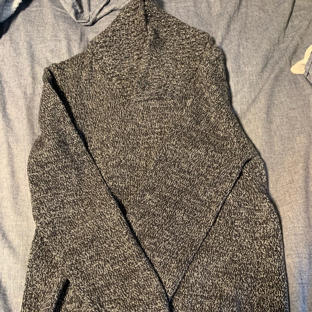 Guess designer sweater